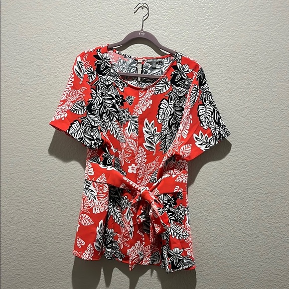 Jessica London Tops - Jessica London Women’s Tropical Floral Rad White Black Women's Top 22W Vacay